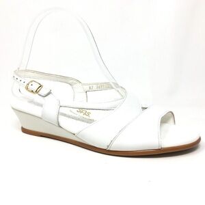 SAS Caress Low Wedge Strappy White Tripad Comfort Leather Sandals 8M Pre-Owned